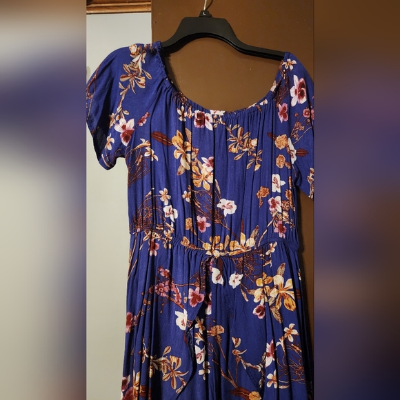 Maxi Romper with shorts underneath - Picture 2 of 5